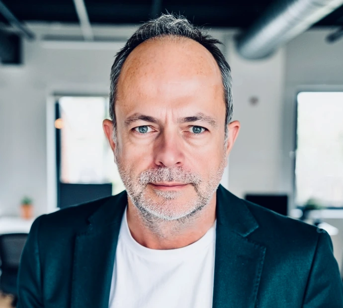 Arnaud Couvreur | Perth - Paris